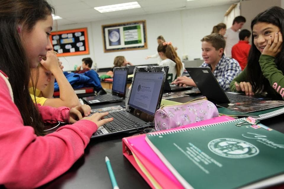 Chromebooks for 1:1 Learning – Hopkins